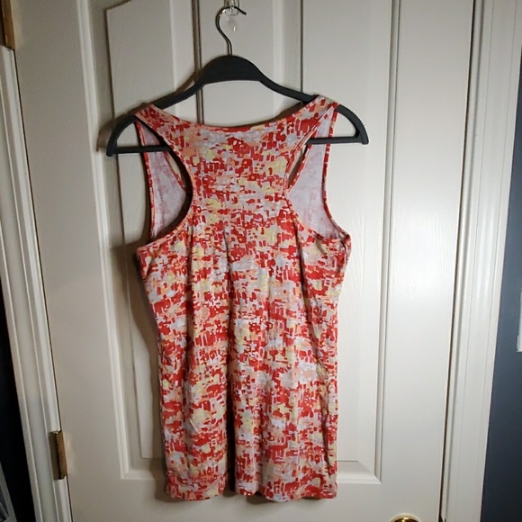 Tank - Picture 2 of 2